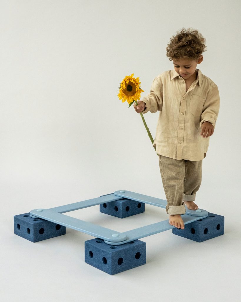 Balance Track Deep Blue Sky Blue slide 4