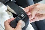 BeSafe Belt Keeper 2 Attaching 1 LQ