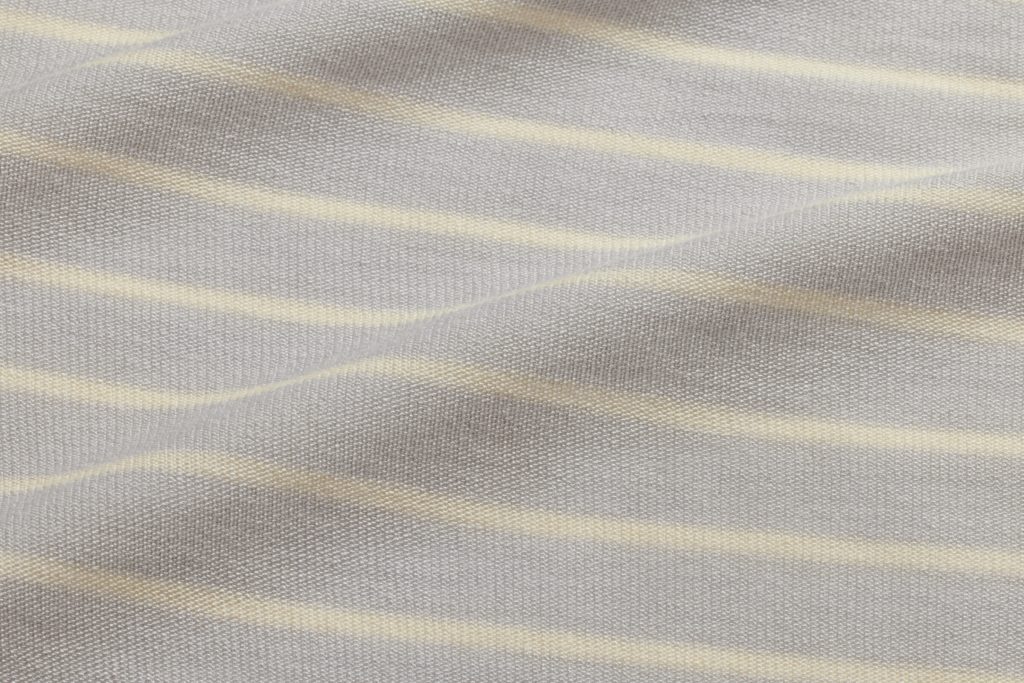 aura wrap susbl knit grey stripes cu 02 5632x3756 405e903