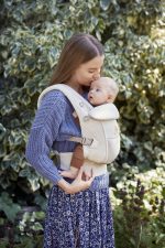 baby carrier adpat sfm natural beige lifestyle 03 2700x4050 4430809 min