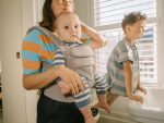 ergobaby carrier omni classic mesh pearl grey two truths lifestyle 0866 scaled 1