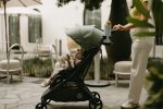 ergobaby stroller metro 3 deluxe willow green lifetstyle 01